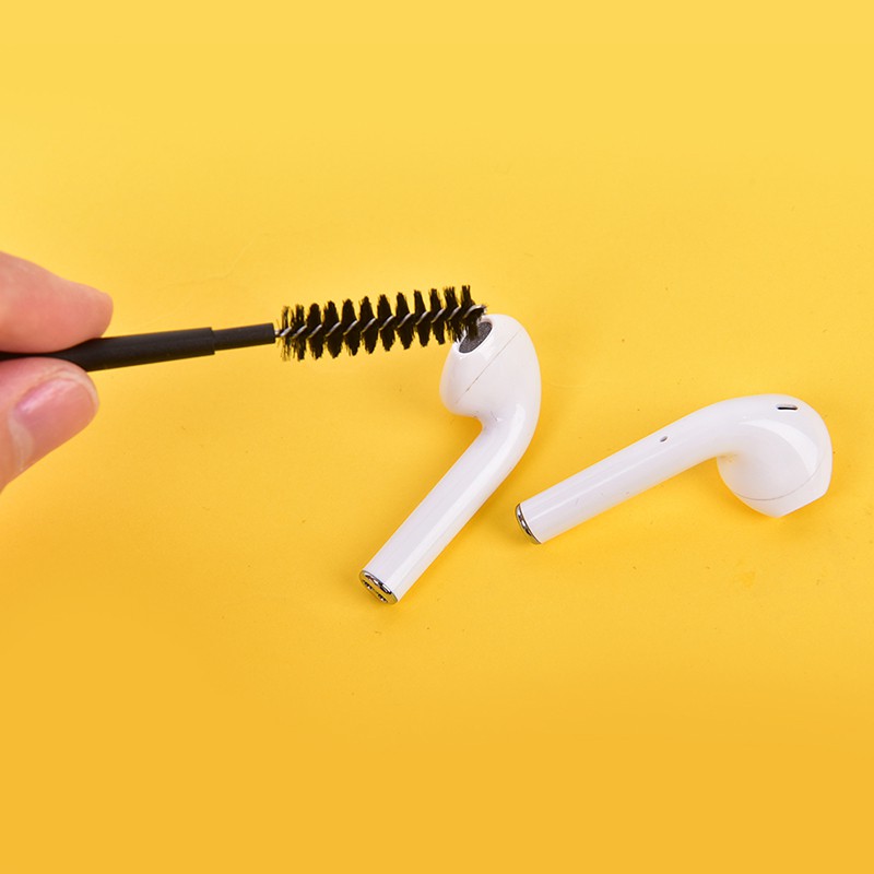 1 Bàn Chải Làm Sạch Tai Nghe Airpods Pro 2