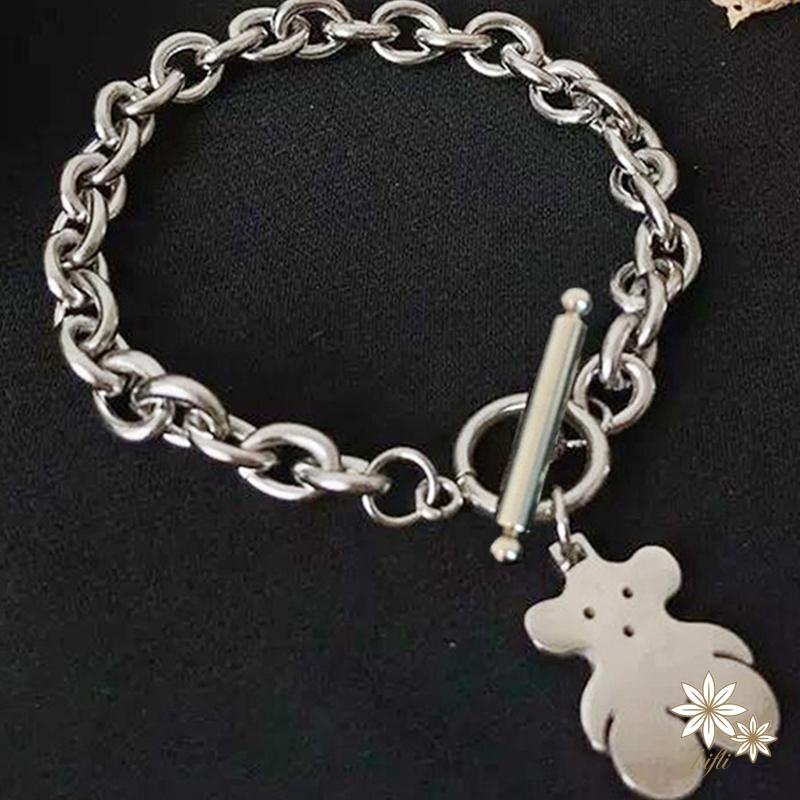 Vòng đeo tay BELLA-Bee bằng thép titan họa tiết chú gấu dễ thương