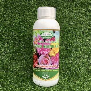 Dung dịch dinh dưỡng Sông Gianh cho Hoa và Cây Cảnh Chai 1L