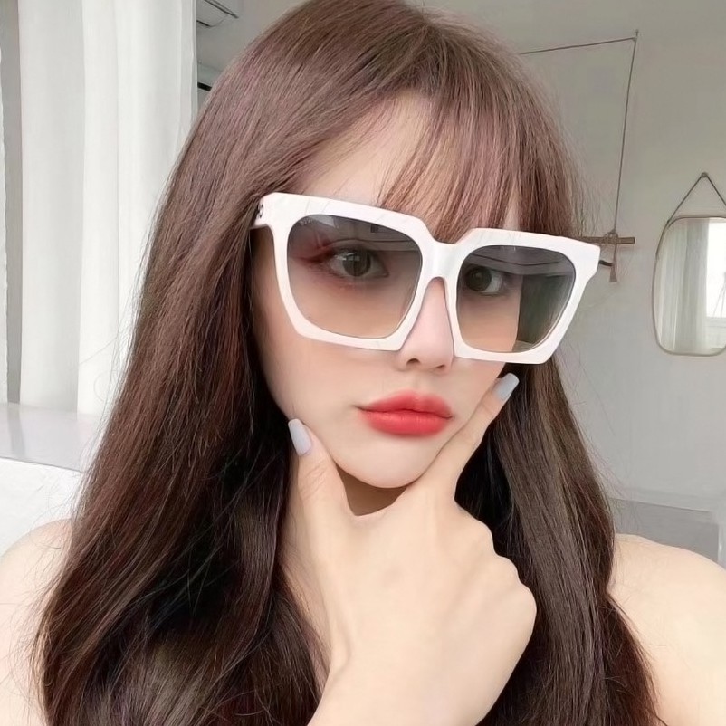 Kính Mát Nam Nữ Thời Trang