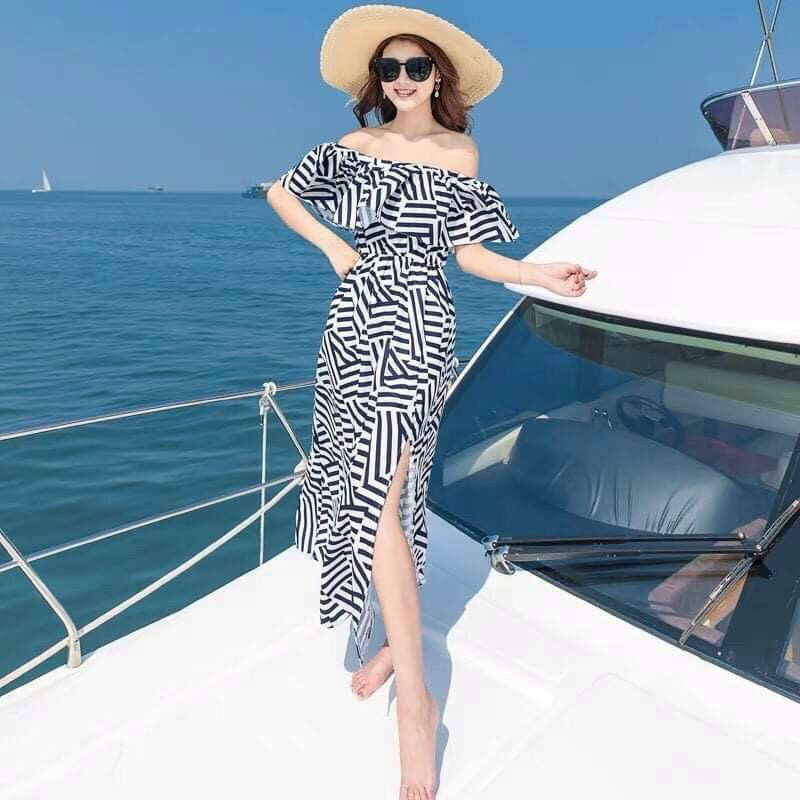 Váy đầm nữ bẹt vai bèo họa tiết kẻ sọc xẻ đùi thích hợp mặc đi chơi, đi biển