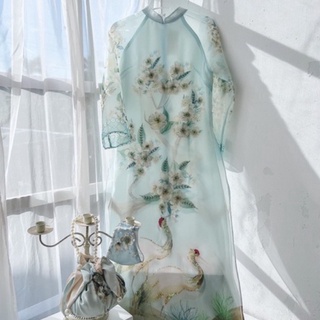Áo dài lụa truyền thống Chân Uyển màu xanh chất organza cao cấp - LINN DESIGN