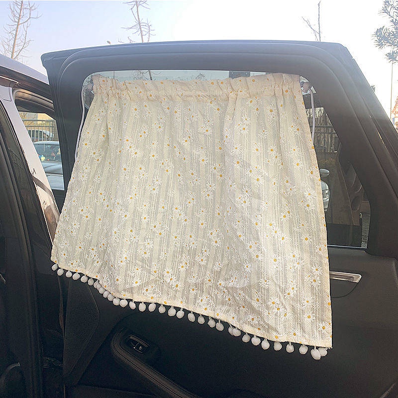 Rèm cửa sổ xe hơi bảo vệ chống nắng cách nhiệt có cốc hút thông dụng cho bé mzDg
