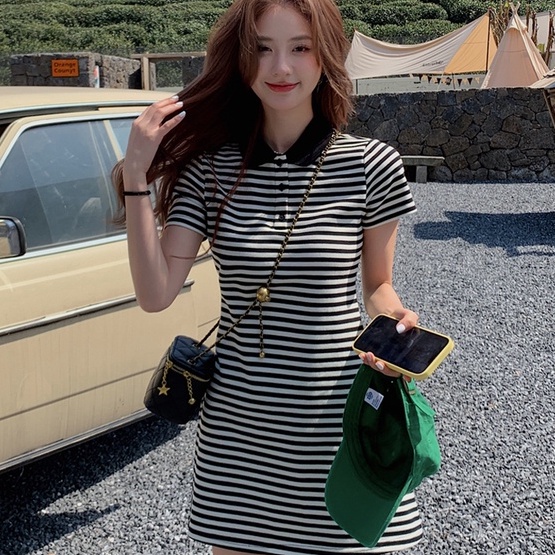 Đầm Thun Ngắn Tay Cổ POLO Họa Tiết Kẻ Sọc Trẻ Trung