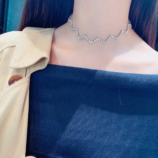 Dây chuyền mặt gợn sóng đính đá pha lê