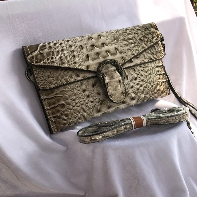 CLUTCH DẬP VÂN DA CÁ 😊😊😊