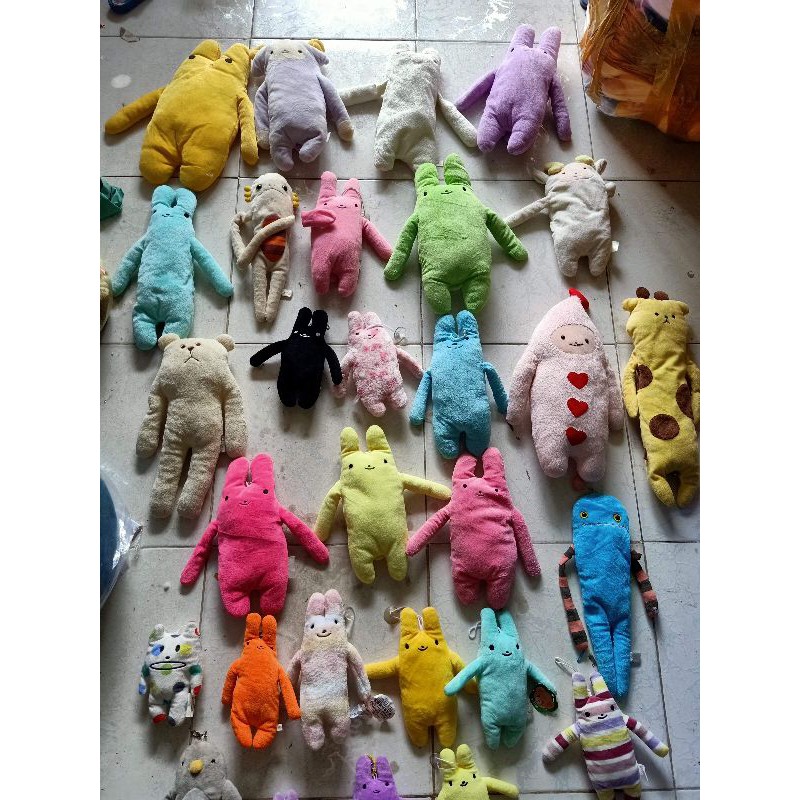 Thỏ bông Craftholic màu sắc