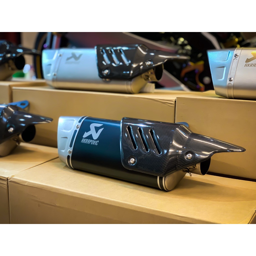 PÔ ĐỘ XE MÁY AKRAPOVIC R1 HÀNG LOẠI 1 - ỐP CARBON, ÂM THANH TRẦM LỰC KO XÉ, HÀNG PÔ ĐỘ LOẠI 1 CHẤT LƯƠNG CAO VÀ TINH XẢO