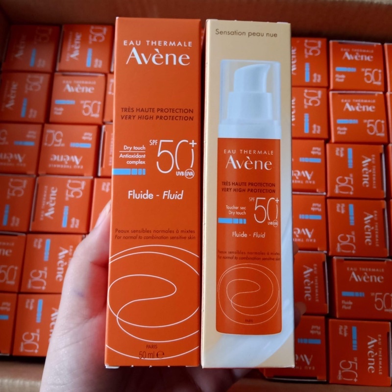 Kem chống nắng Avene Dry Touch Very High Protection Fluid chống nắng phổ rộng SPF50+