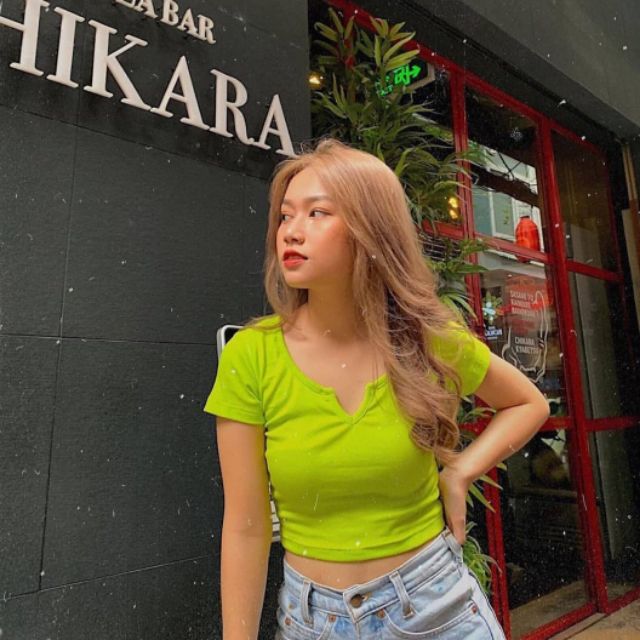 ÁO V NECK CROPTOP | BigBuy360 - bigbuy360.vn