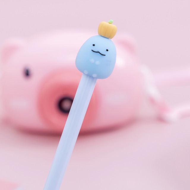 Bút bi nước gấu mèo