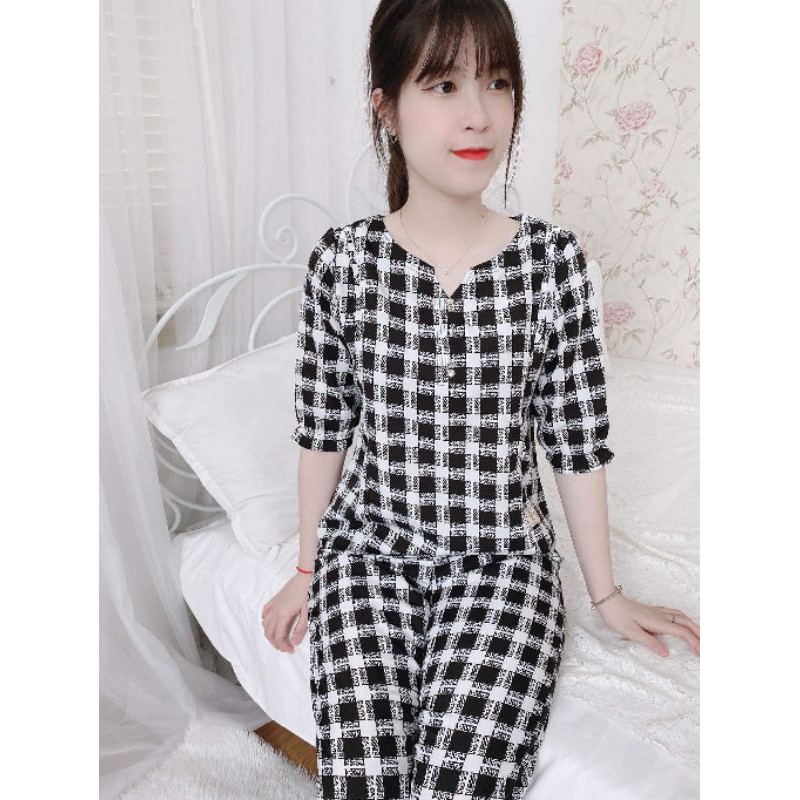 Quần áo cổ v kẻ xinh không nhăn | BigBuy360 - bigbuy360.vn