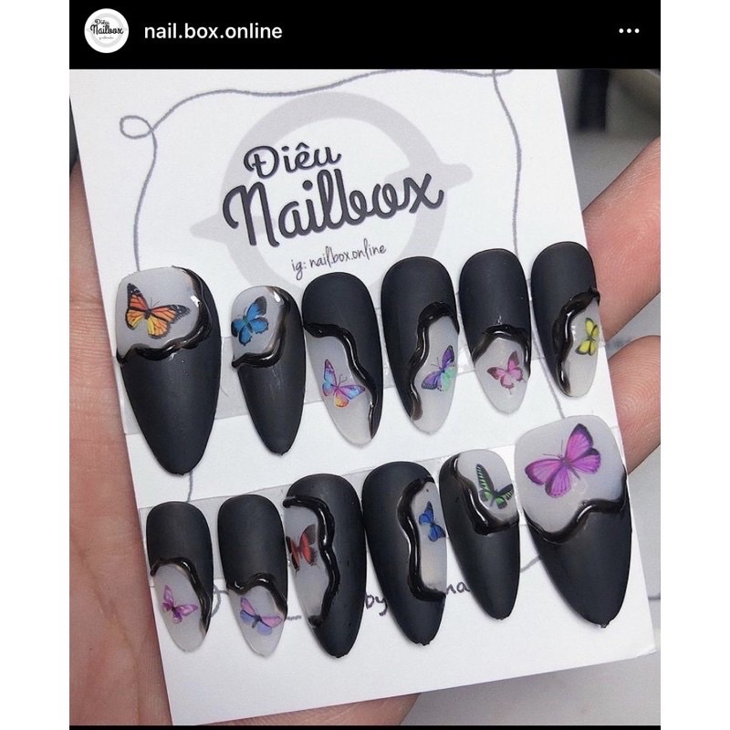 móng úp nailbox đen lì