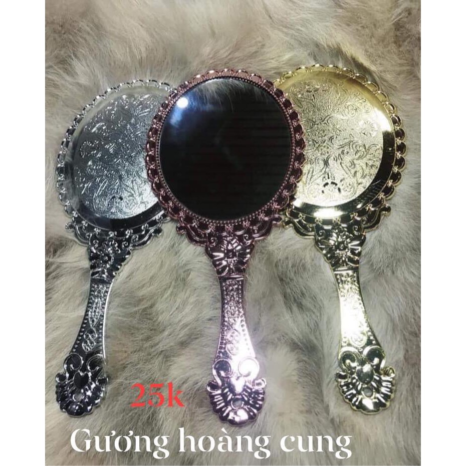 Gương Hoàng Cung soi mi cầm tay