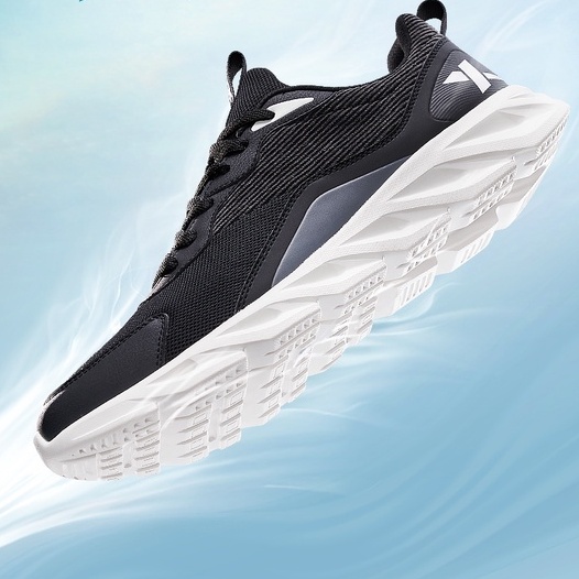 Giày Thể Thao Chạy Bộ Màu Trắng Đen Thiết Kế Đơn Giản Thoải Mái Cho Nam