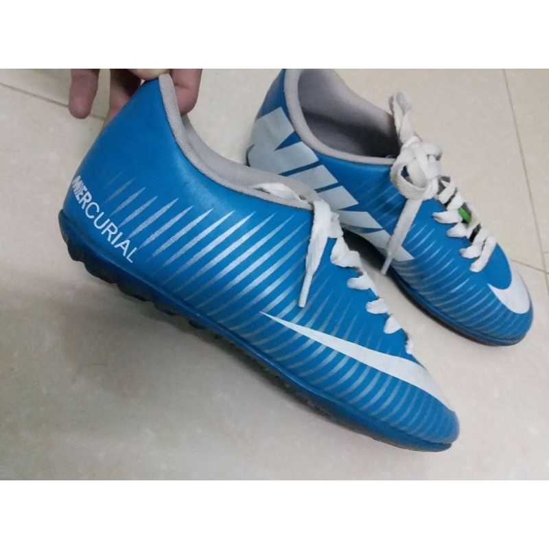 Giày đá bóng nike