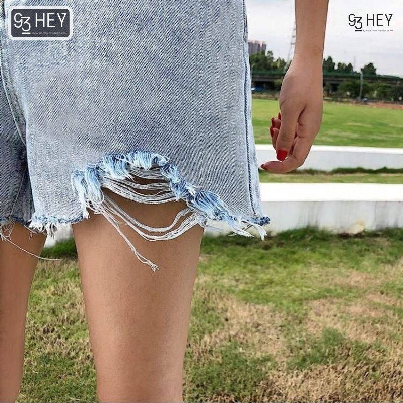 Quần Short Jean Nữ Ống Rộng Cạp Cao Rách Gấu Màu Xanh Đai Cúc Phong Cách 93HEY QS05 | BigBuy360 - bigbuy360.vn