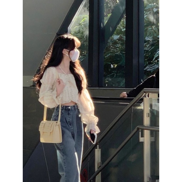 Áo croptop dài tay chấm bi