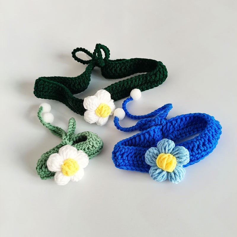 Yếm len bôn hoa cho chó mèo