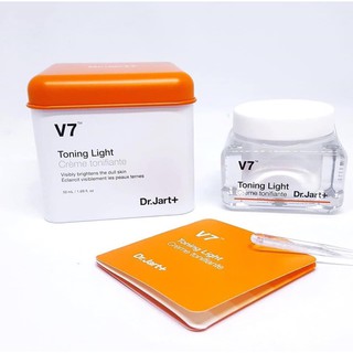 Kem dưỡng Dr Jart V7 Toning Light tẩy mờ các vết tàn nhang, đốm nâu và giúp da sáng mịn trắng hồng rạng rỡ