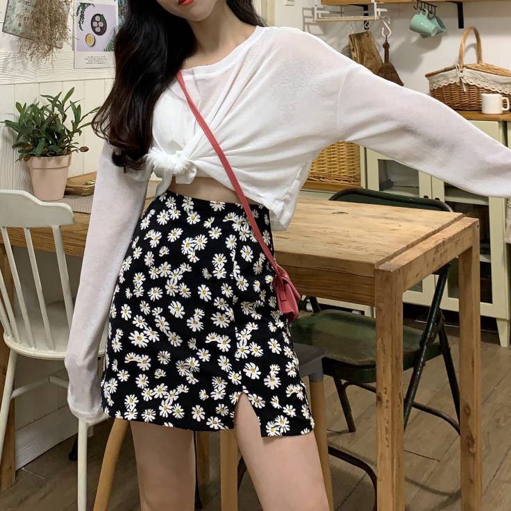 Chân váy chữ A GENAISHA họa tiết hoa cúc xinh xắn thời trang cho nữ