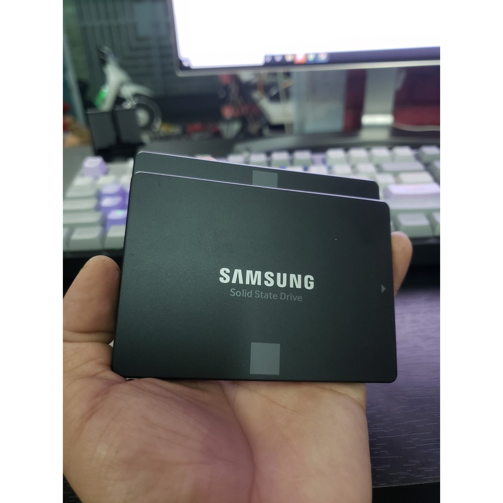 Ổ cứng SSD 250GB Samsung 860 EVO MZ-76E250BW (Vỏ nhôm, Tốc độ cao) | BigBuy360 - bigbuy360.vn