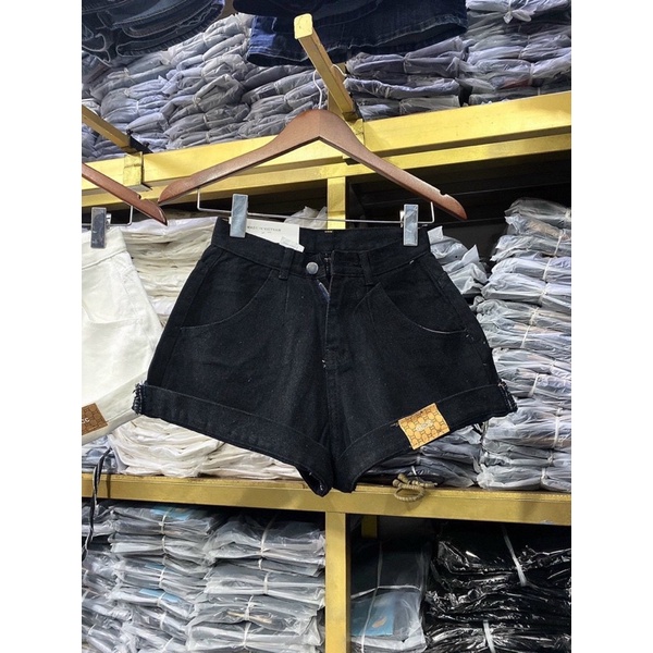 Quần jean đùi 2 màu đen trắng đủ size