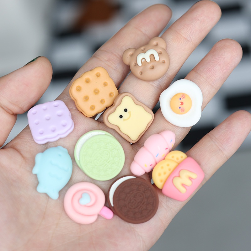 Dễ Thương Ghim Cài Trang Trí Giày Dép crocs Hình Quả Trứng / Bánh Quy / Bánh Quy / Cà Rốt Đáng Yêu Dành Cho Bạn Nữ