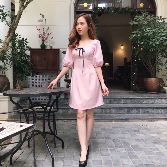 Đầm Hồng Cổ Lục Giác nơ đen xt