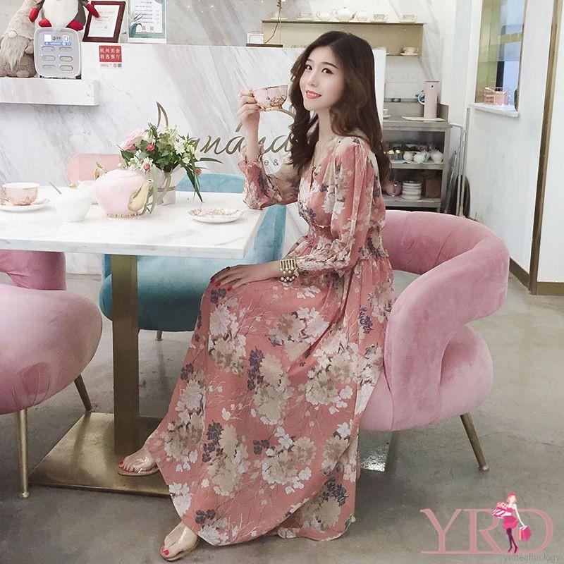 Đầm tay dài hoạ tiết hoa thiết kế cổ chữ V nữ tính | BigBuy360 - bigbuy360.vn
