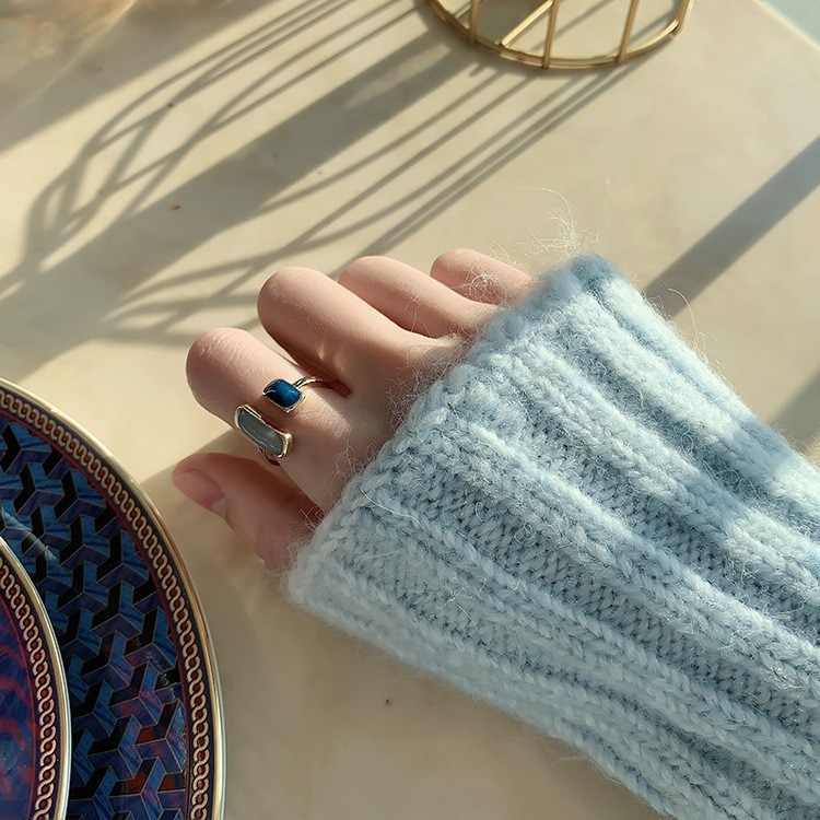 Nhẫn hở hình vuông màu xanh dương kiểu retro Pháp thời trang cho nữ 2021