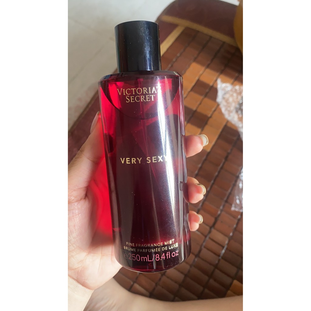 XỊT THƠM TOÀN THÂN VICTORIA SECRET VERY SEXY 250ML MẪU MỚI