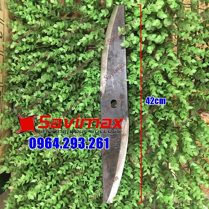 Lưỡi dao lắp máy băm cỏ, băm chuối được rèn từ thép nhíp ô tô cao cấp chính hãng khắc chữ Savimax