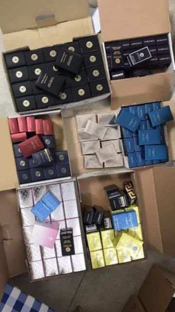 Nước hoa Versace Crystal Noir đen hương thơm tươi mát quyến rũ bí ẩn | BigBuy360 - bigbuy360.vn