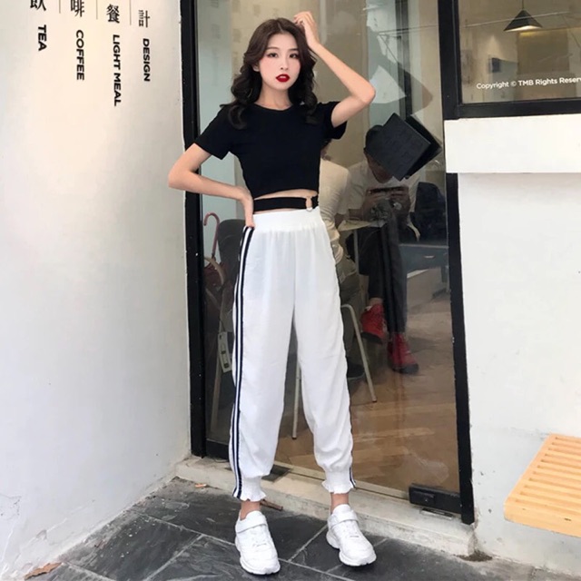 Áo croptop chocker | BigBuy360 - bigbuy360.vn