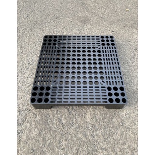 Pallet nhựa 600 x 600 x 100