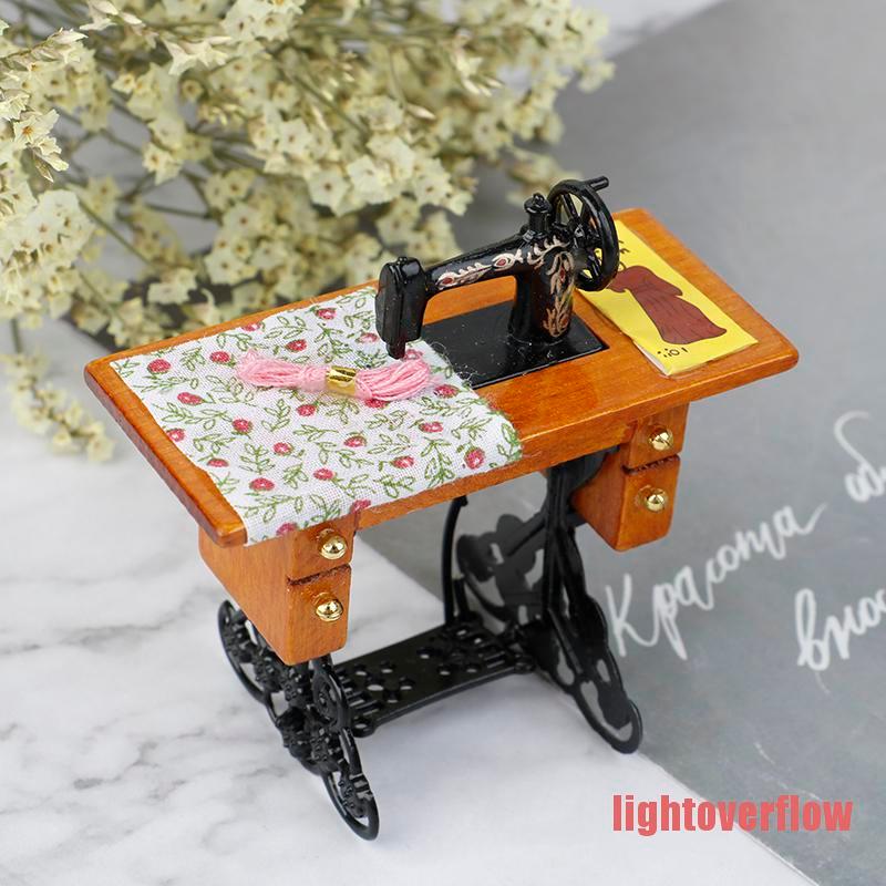 Máy may mini tỉ lệ 1: 12 trang trí nhà búp bê độc đáo