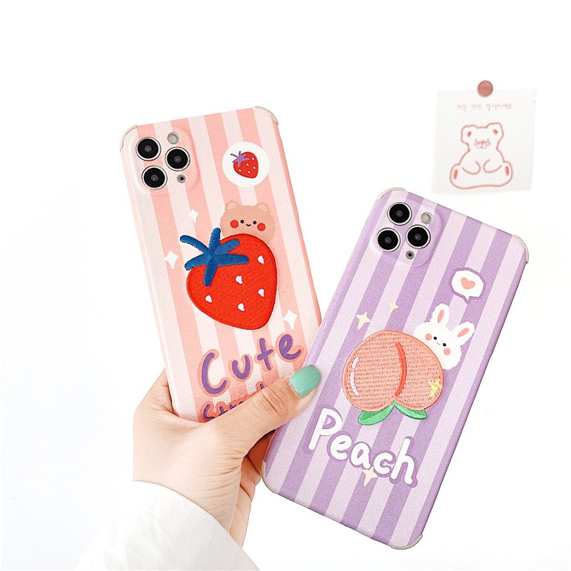 Ốp lưng iphone Đào Dâu thêu viền chống va đập 5/5s/6/6plus/6s/6splus/7/7plus/8/8plus/x/xr/xs/11/12/pro/max/plus/promax | BigBuy360 - bigbuy360.vn