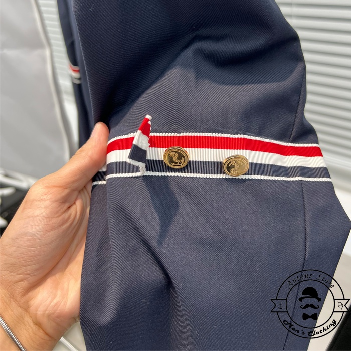 Vest Thom Browne Viền Tay 2 Bên Màu Xanh Navy