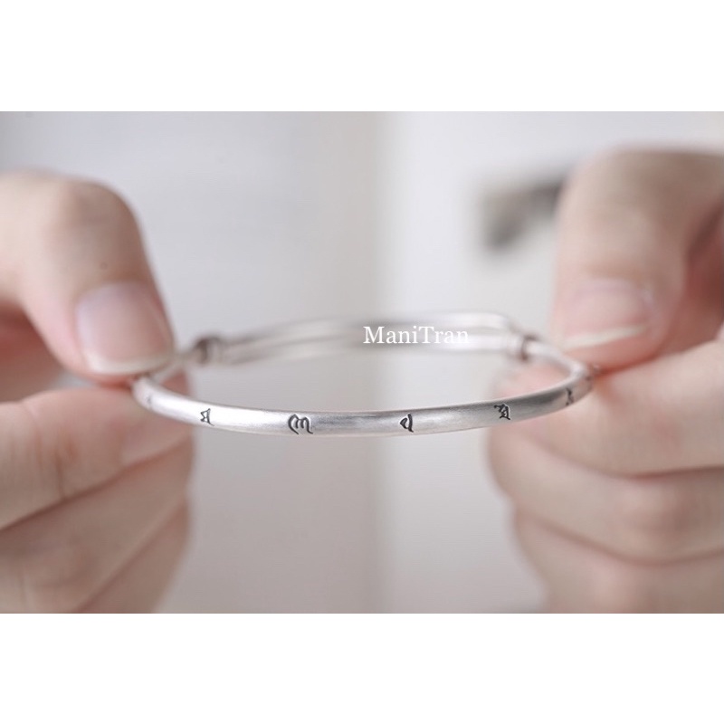 Vòng Tay Bạc Khắc Om Mani Padme Hum