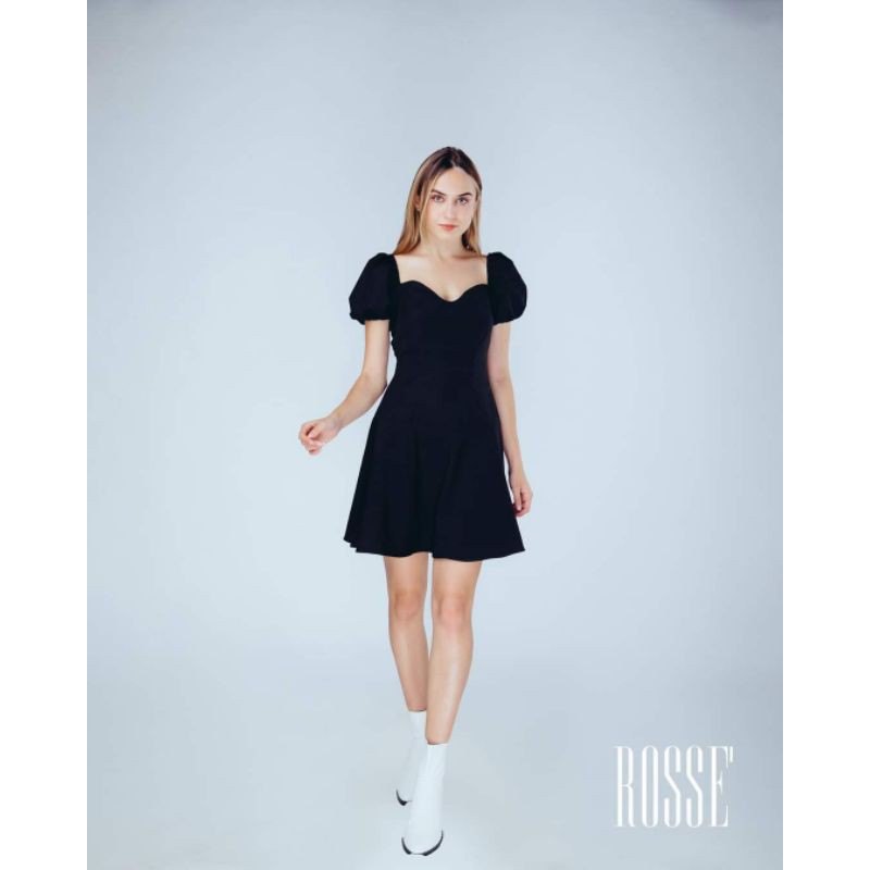 Váy đen hở lưng Rosse thời trang thiết kế | BigBuy360 - bigbuy360.vn