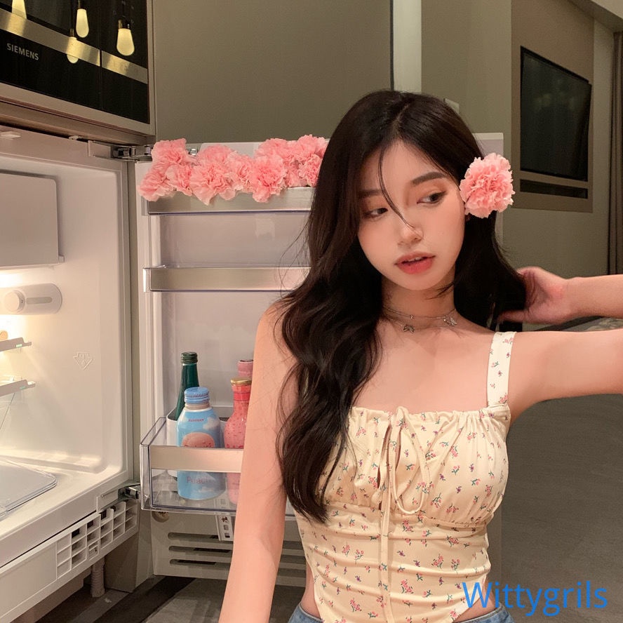 Áo Crop Top Hai Dây Cổ Khoét Sâu Hở Lưng In Họa Tiết Hoa Quyến Rũ Dành Cho Nữ