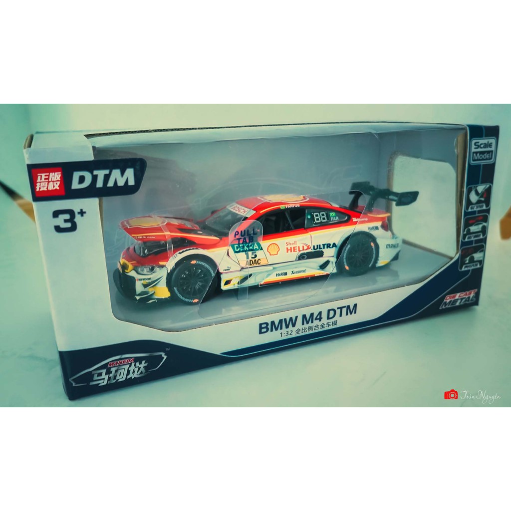 Mô hình BMW M4 DTM 1/32