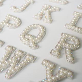 Ngọc Trai Kim Cương Giả Chữ Cái Tiếng Anh Bảng Chữ Cái May Sắt Trên Miếng Dán Huy Hiệu 💍 Chữ Cái Handmade Đính Hạt Miếng Dán Túi Mũ Quần Jean Đính Thủ Công DIY