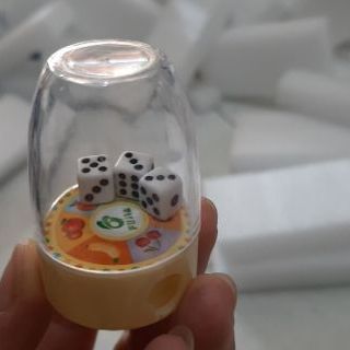 Gọt chì lắc xí ngầu