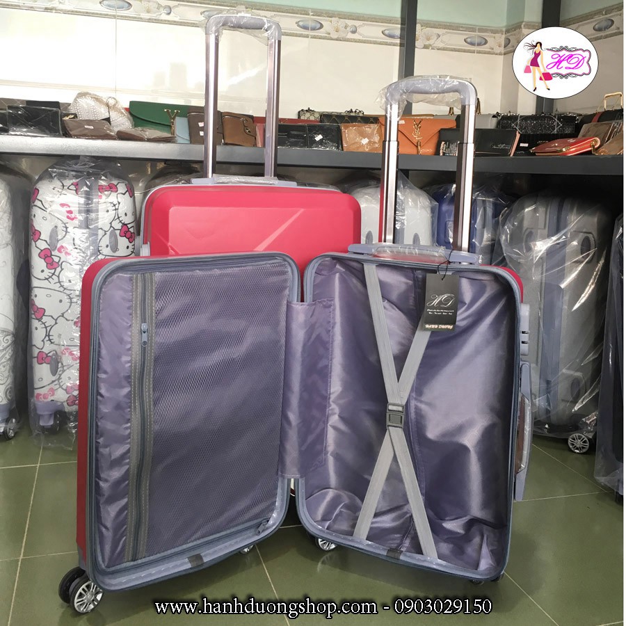 Vali nhựa họa tiết 2 tam giác VL07A – Màu đỏ