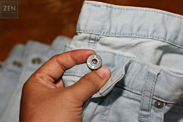 Quần Jeans G.U Form SlimFit Màu Baby Blue