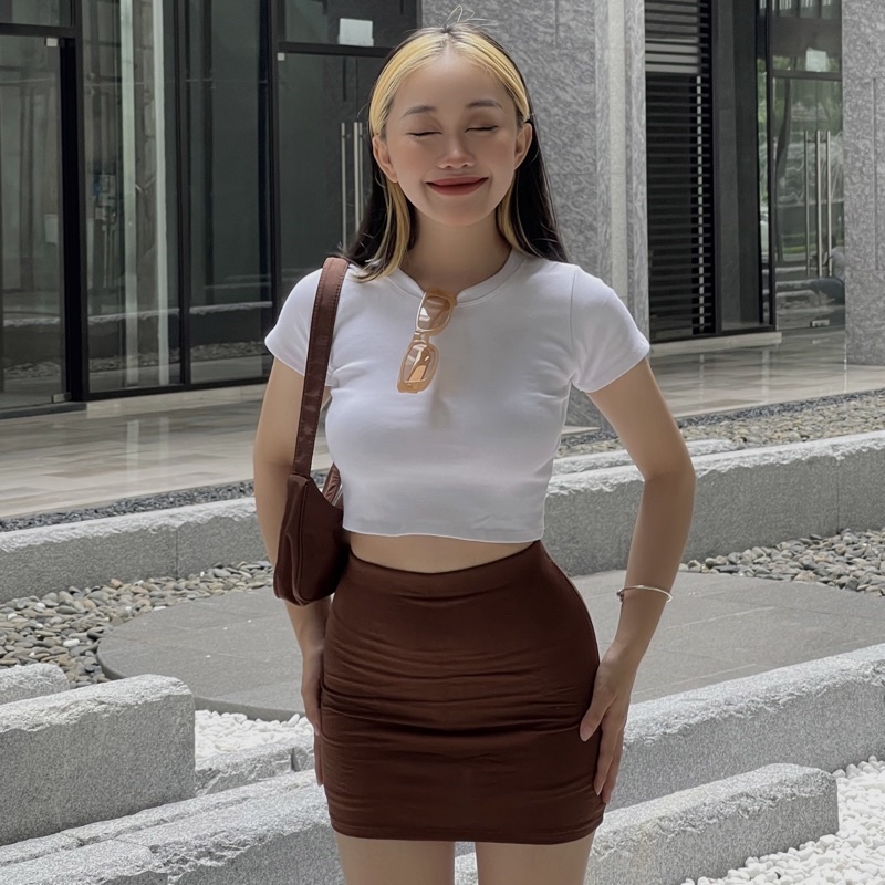Áo croptop + chân váy NÂU ôm sát body có quần trong mát mịn