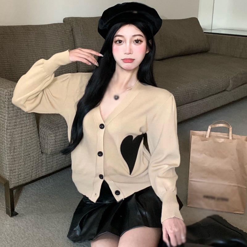 Áo khoác cardigan dệt kim dáng rộng họa tiết trái tim xinh xắn cho nữ