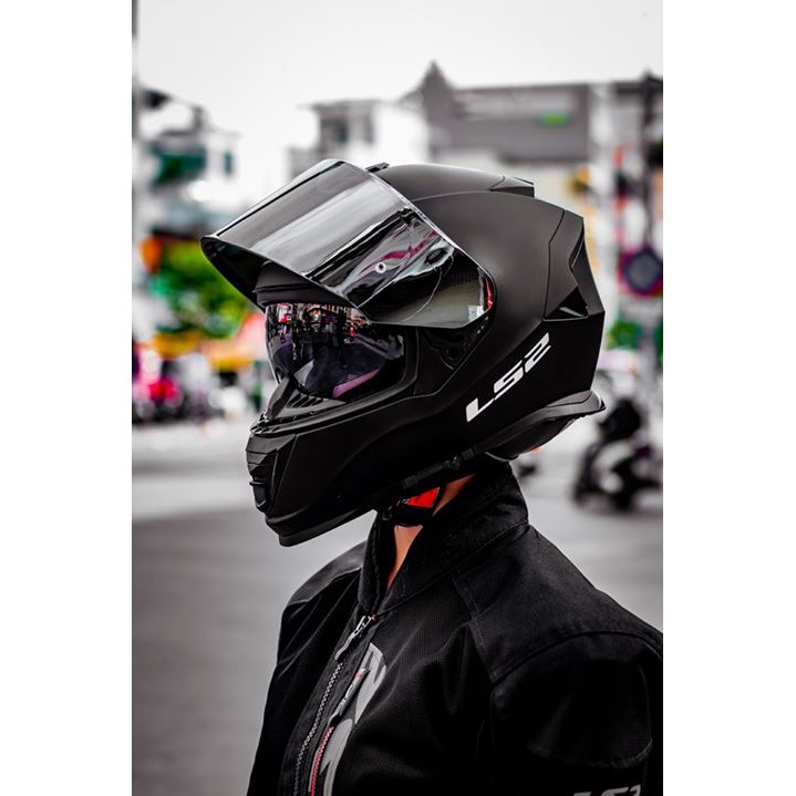 Mũ bảo hiểm fullface LS2 FF800 màu đen nhám tặng kèm pinlock